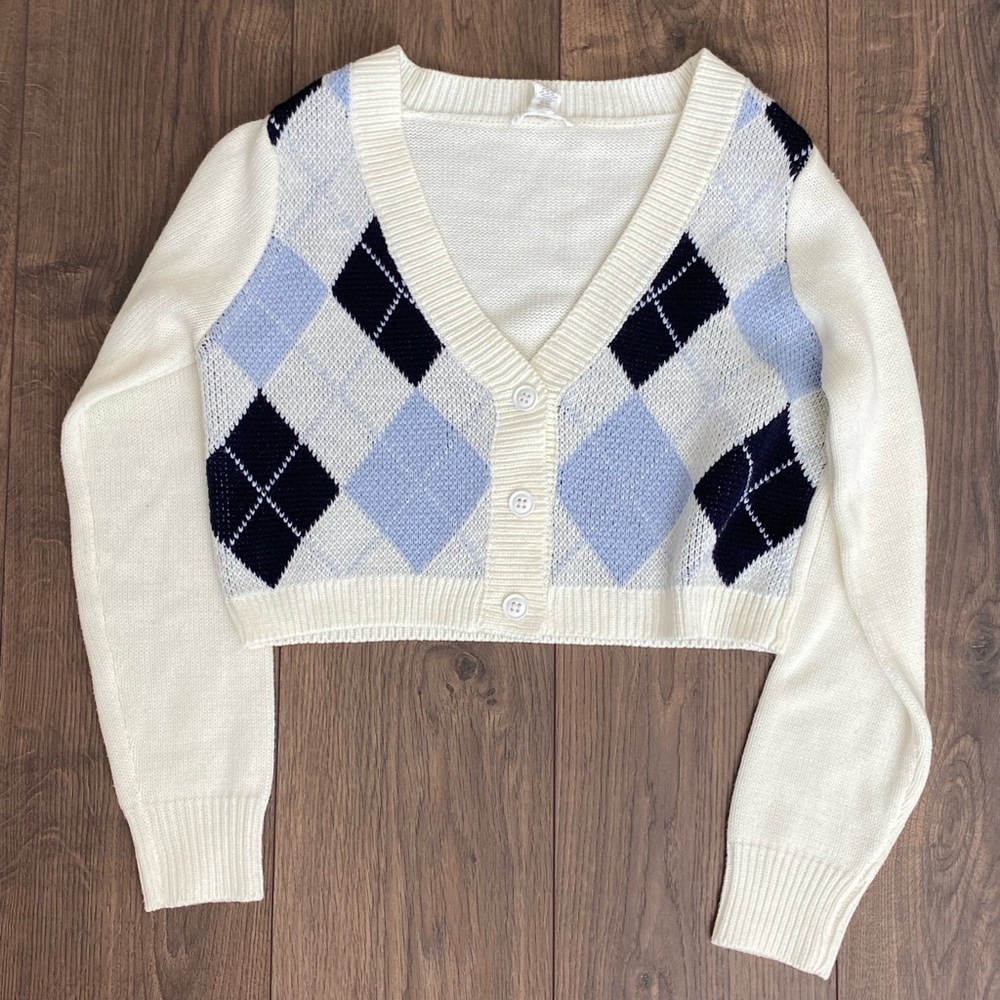 Full Tilt White and Blue Cropped Argyle Cardigan - Picture 1 of 8